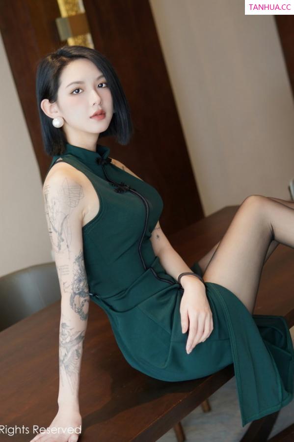 [XiuRen]高清写真图 2023.02.02 No.6205 乔一一 黑丝美腿